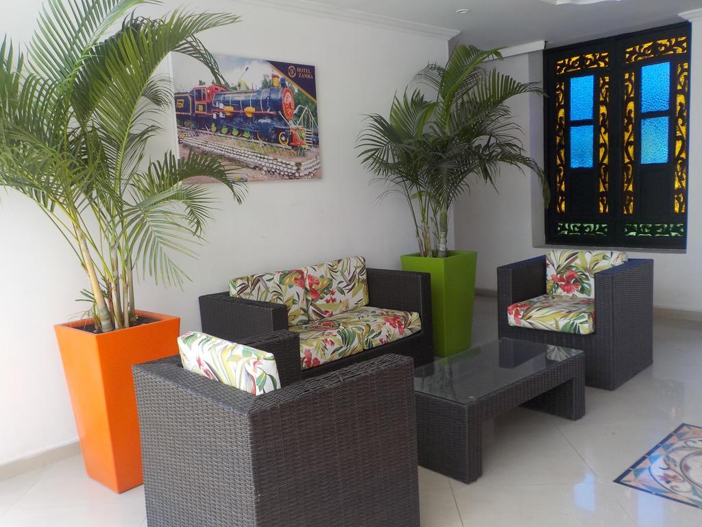 חירארדוט Hotel Zamba מראה חיצוני תמונה