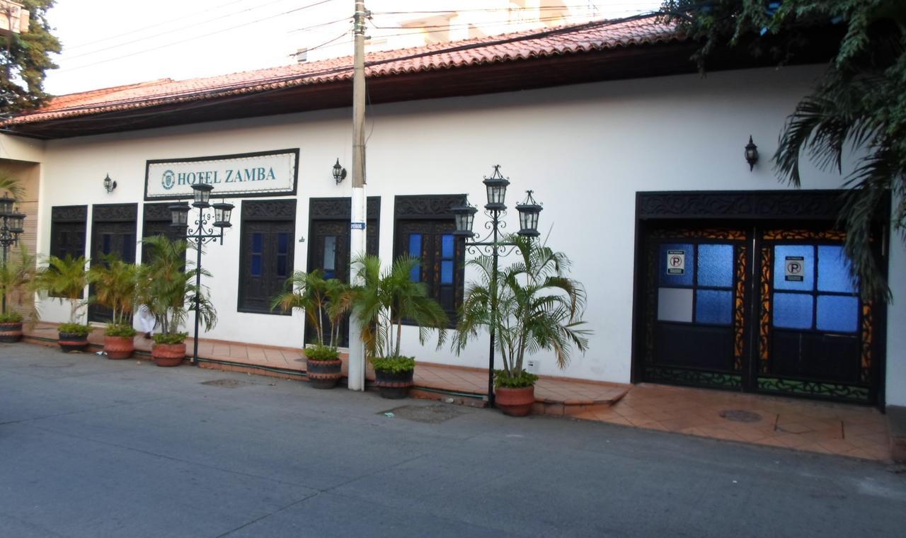 חירארדוט Hotel Zamba מראה חיצוני תמונה